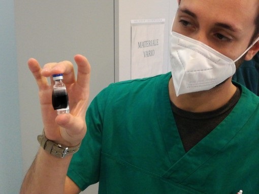 sanitario con vaccino sanitario con vaccino