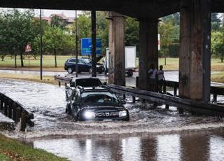 Emilia Romagna, allerta meteo: evacuazioni, scuole chiuse e treni cancellati