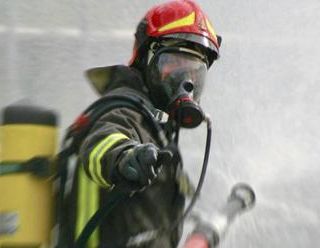 Firenze, esplosione in raffineria Calenzano: ci sono feriti