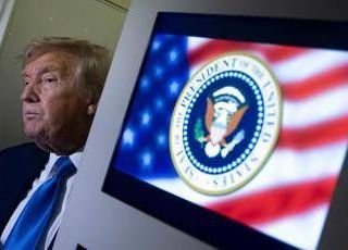 Iran-Israele, Trump al bivio: scelta Usa tra la diplomazia e la 'madre di tutte le bombe' Iran-Israele, Trump al bivio: scelta Usa tra la diplomazia e la 'madre di tutte le bombe'