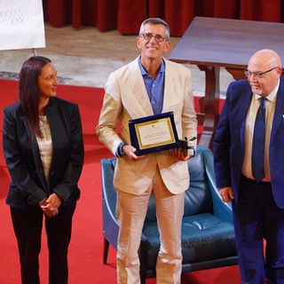 Appuntamento il 14 maggio al Casinò di Sanremo con Claudio Paglieri e il suo &quot;Il Conte Attilio&quot; per i Martedì Letterari