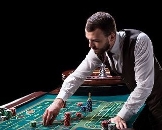 Casinò di Sanremo e Adecco cercano 30 nuovi Croupier: al via le selezioni per il corso di formazione gratuito