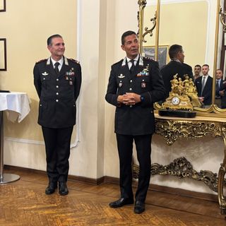 Il Colonnello Andrea Siazzu (a destra) insieme al Comandante Provinciale di Torino Generale di Brigata Roberto De Cinti