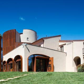 Interferenze, Confluenze e Metafisica: i nuovi progetti alla Fonazione Cerutti di Rivoli