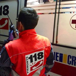 Immagine di repertorio di un medico di ambulanza del 118
