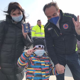 sbarco all'aeroporto dei bimbi malati