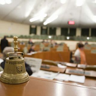 Regione, al via in aula la discussione sulla variazione Bilancio: legge approvata in serata