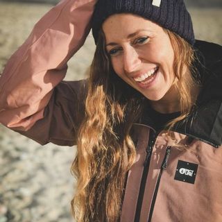 Perde la vita a 36 anni la surfista torinese Giulia Manfrini