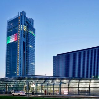 Intesa Sanpaolo per l’idrogeno pulito: prima banca italiana ammessa alla European Clean Hydrogen Alliance della Commissione Europea