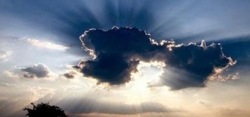 Meteo: nel weekend arriva l'alta pressione con caldo, afa e temporali pomeridiani Meteo: nel weekend arriva l'alta pressione con caldo, afa e temporali pomeridiani