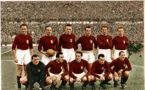 L'immagine più iconica dei campioni del Grande Torino