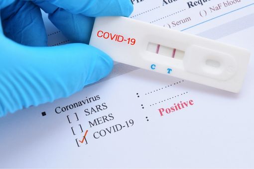 Covid, la Regione al lavoro per un monitoraggio con test rapidi e molecolari degli over 65enni asintomatici affetti da malattie croniche Covid, la Regione al lavoro per un monitoraggio con test rapidi e molecolari degli over 65enni asintomatici affetti da malattie croniche