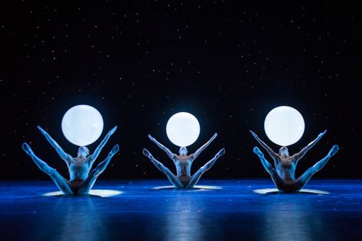 I Momix, al teatro Alfieri da mercoledì 29 maggio a domenica 2 giugno I Momix, al teatro Alfieri da mercoledì 29 maggio a domenica 2 giugno
