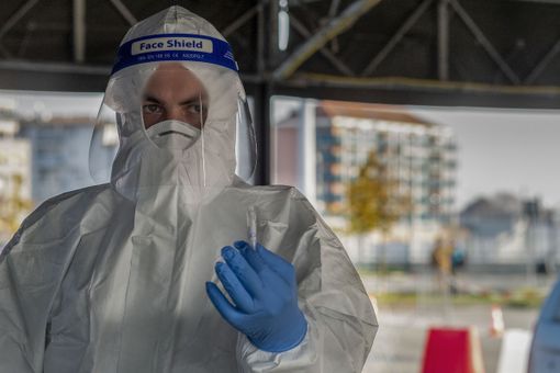 Lo scenario in Italia è cambiato con l’avanzata della variante Omicron Lo scenario in Italia è cambiato con l’avanzata della variante Omicron