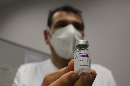 vaccino astrazeneca - foto d'archivio vaccino astrazeneca - foto d'archivio