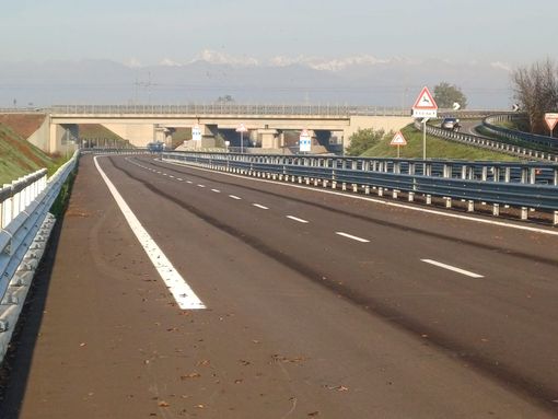 Donna colta da malore in auto: morta. Forti rallentamenti sulla Tangenziale Sud all'altezza di Venaria
