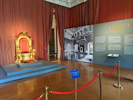 Il trono del Palazzo Reale di Napoli è di origine sabauda: la scoperta dopo il restauro a Venaria Il trono del Palazzo Reale di Napoli è di origine sabauda: la scoperta dopo il restauro a Venaria