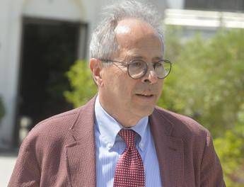 Crisanti e l'ondata di caldo: "L'estate scorsa? Ho dormito in auto" Crisanti e l'ondata di caldo: "L'estate scorsa? Ho dormito in auto"