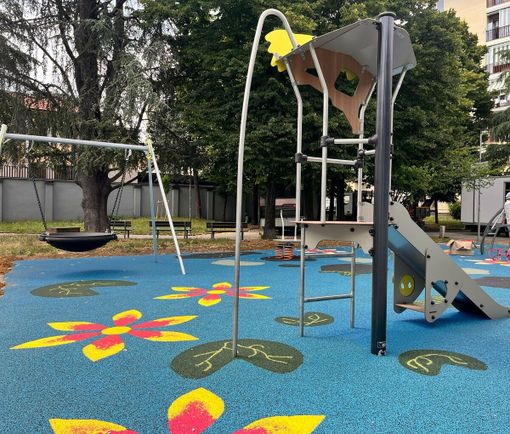 Riapre il giardino “Martiri XXX Aprile” di Collegno Riapre il giardino “Martiri XXX Aprile” di Collegno