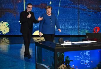Angela Merkel, ecco perché Trump non mi ha stretto mano: retroscena a 'Che tempo che fa'