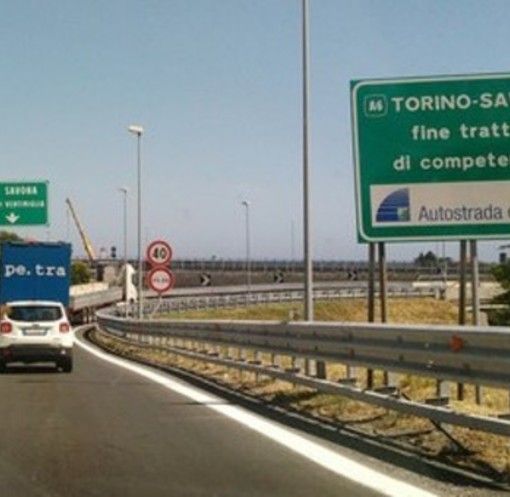 Autostrade, la beffa tra Piemonte e Liguria: le code non fermano gli aumenti del pedaggio