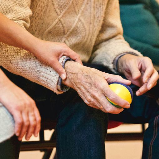 Nuovi strumenti per accompagnare chi soffre di Alzheimer