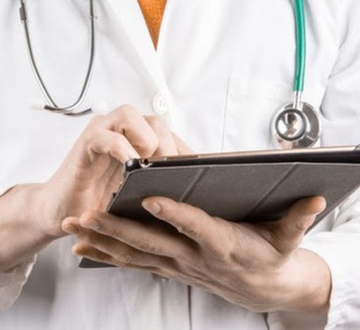Sanità, in Piemonte l'esodo verso il privato: “Persi 331 medici, più della metà sono donne”