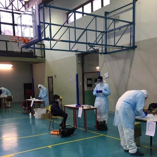 Scuole, al momento in Piemonte 4 focolai e 74 classi in quarantena. E a fine settembre partono gli screening periodici