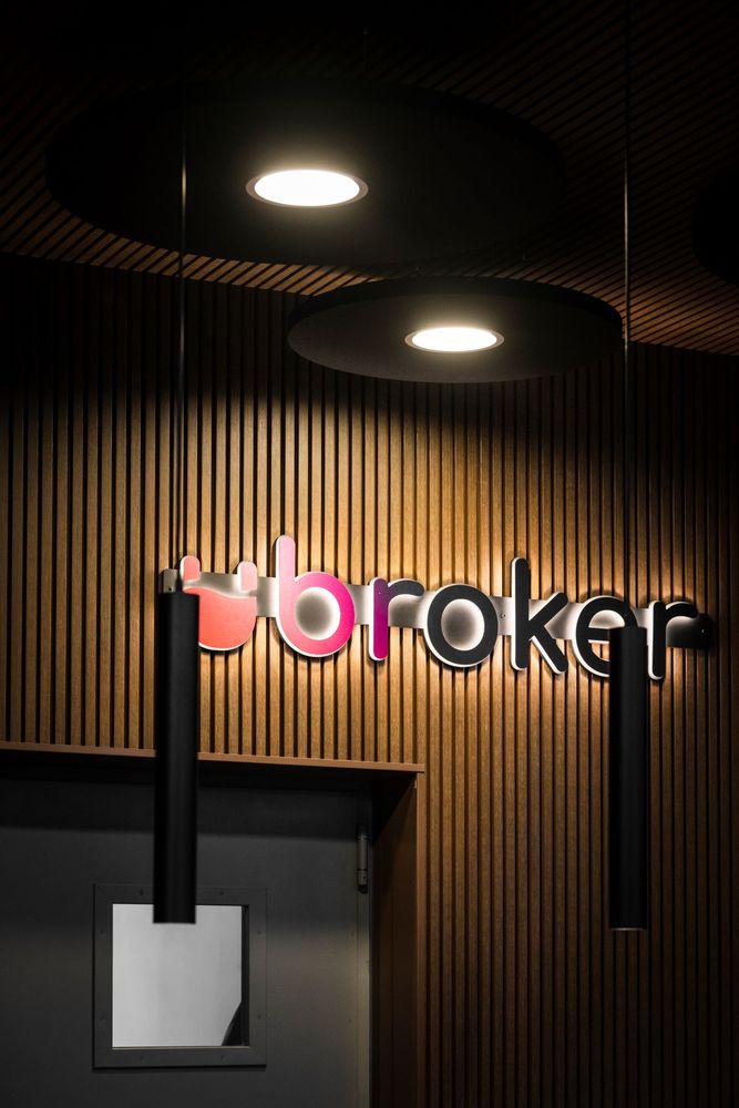 Luce e gas, con uBroker crescono risparmio e clienti soddisfatti Luce e gas, con uBroker crescono risparmio e clienti soddisfatti