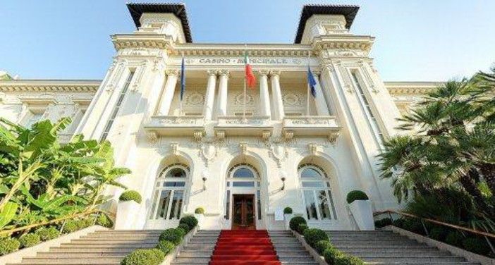 Cala di circa 500mila euro l’incasso del mese di aprile al Casinò di Sanremo, rispetto allo scorso anno