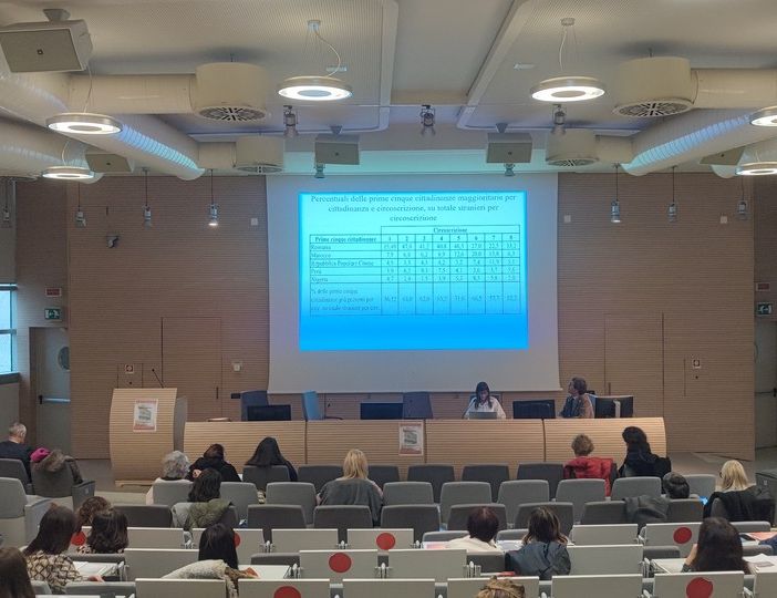 A Torino popolazione in calo e stranieri in aumento: raddoppiano i minori non accompagnati