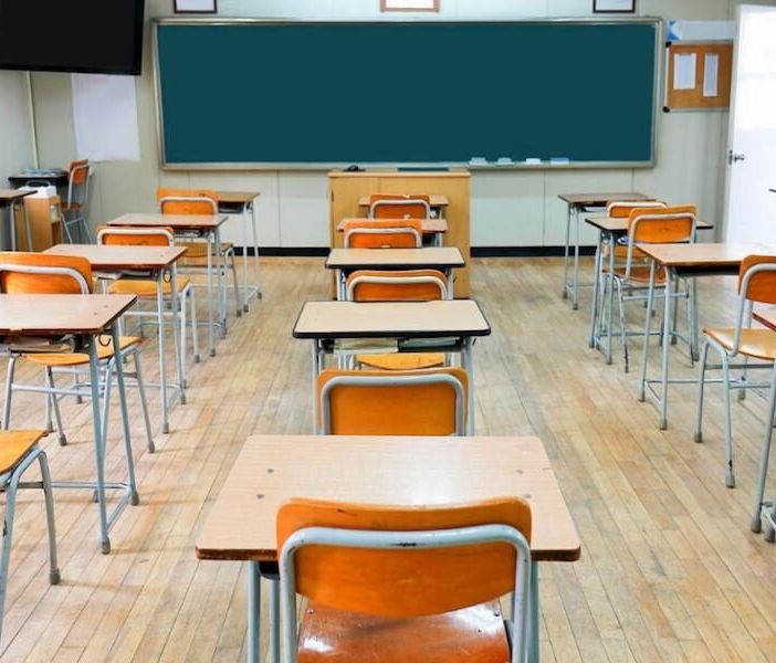 banchi di scuola