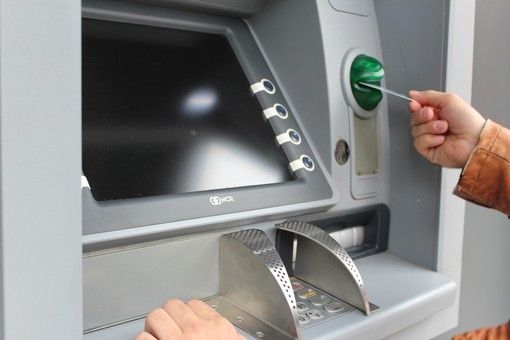 sportello bancomat