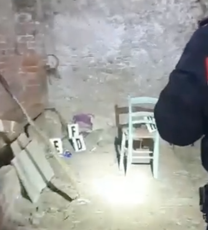 L'orrore nella cascina di Rivoli: convalidati i fermi per i minorenni accusati di aver legato, picchiato e ricattato un 56enne [VIDEO]