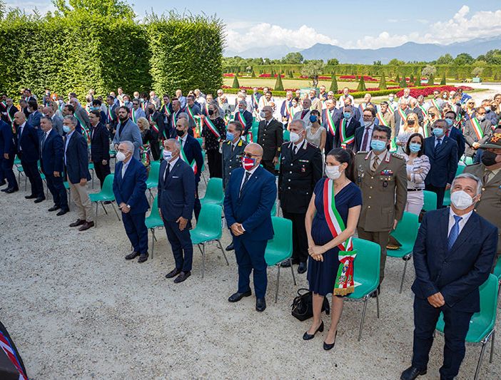 sindaci nel cortile della Reggia di Venaria