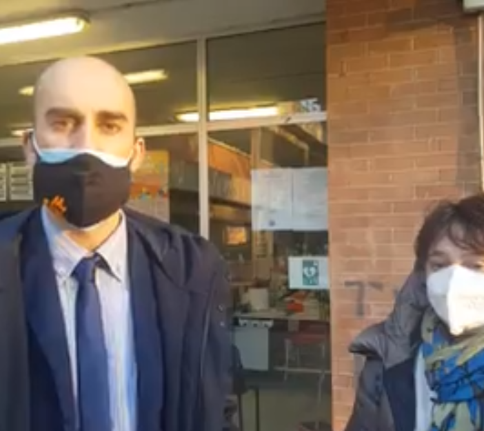 Il sindaco di Venaria, Fabio Giulivi e la dirigente scolastica Anna Civarelli
