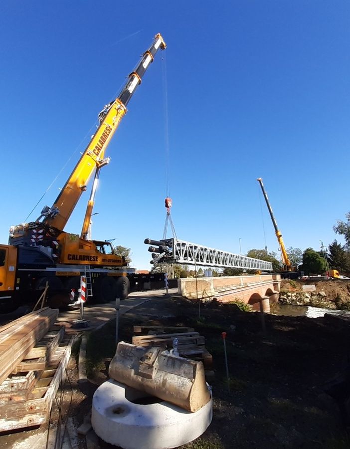 Venaria, iniziata la demolizione del vecchio ponte Castellamonte