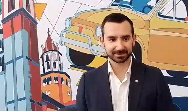 La Regione chiude i rubinetti: adesso tutte le sue auto si lavano a secco