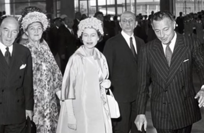 La Regina Elisabetta con Agnelli