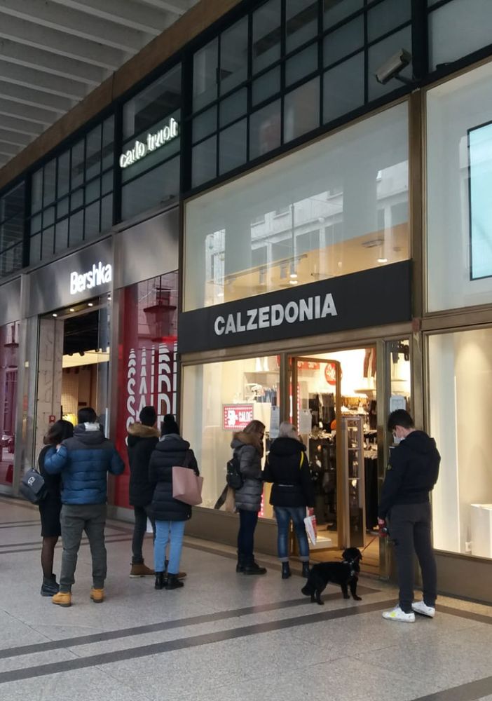 prodotti in saldo nei negozi