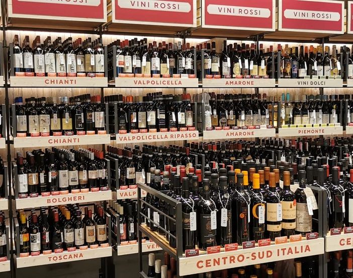 negozio di vini a Le Gru