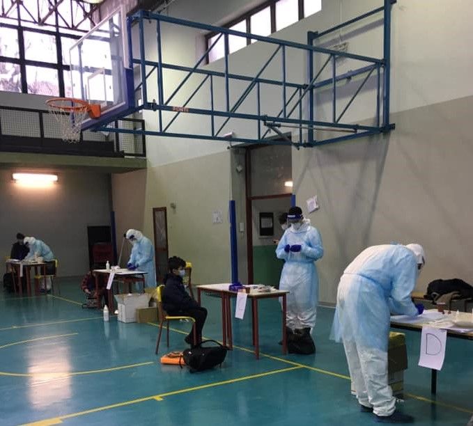 Scuole, al momento in Piemonte 4 focolai e 74 classi in quarantena. E a fine settembre partono gli screening periodici