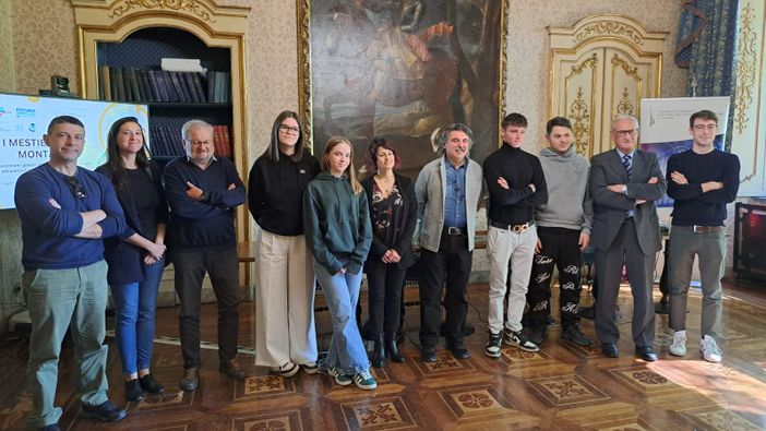 Des Ambrois e Camera di Commercio di Torino, indagine sui giovani NEET in Alta Valle di Susa: percorsi formativi e una nuova economia di montagna per contenere il fenomeno Des Ambrois e Camera di Commercio di Torino, indagine sui giovani NEET in Alta Valle di Susa: percorsi formativi e una nuova economia di montagna per contenere il fenomeno