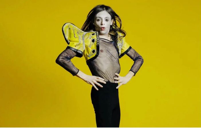 Lucio Corsi e Baustelle: il concerto al Flowers Festival rimandato a martedì 15 luglio Lucio Corsi e Baustelle: il concerto al Flowers Festival rimandato a martedì 15 luglio