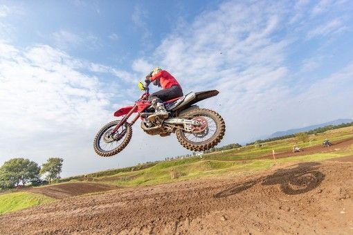 Un viaggio a tutto gas: la storia del motocross Un viaggio a tutto gas: la storia del motocross