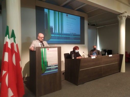 Cingolani: "Il prossimo trimestre la bolletta elettrica aumenterà del 40%, queste cose vanno dette" [VIDEO]