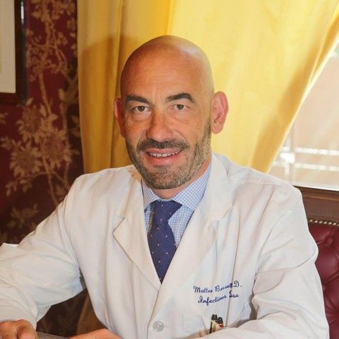 Coronavirus, gestione della malattia a domicilio, Bassetti: "I protocolli sono semplici. Se non si prescrive nulla in molti casi è meglio"