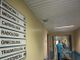 ospedale con scritte e indicazioni ospedale con scritte e indicazioni