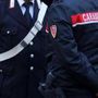 &quot;Sei grassa e brutta&quot;, picchia e insulta moglie e figlia: arrestato 61enne nel Napoletano