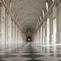 Colpo da Re alla Reggia di Venaria: rubati orologi d'epoca di valore Colpo da Re alla Reggia di Venaria: rubati orologi d'epoca di valore